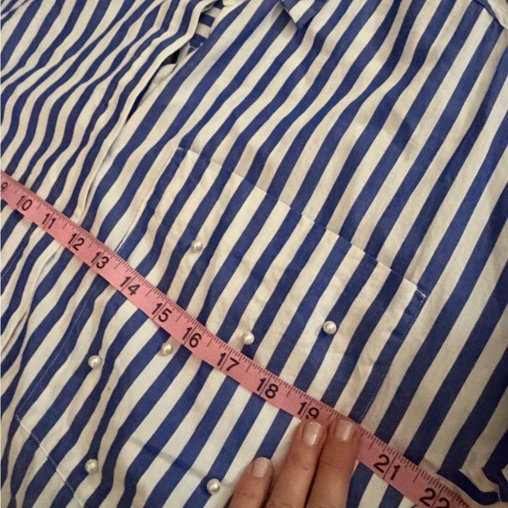 Excellent condition Zara size S blue and white striped button down with pearls - Picture 10 of 11